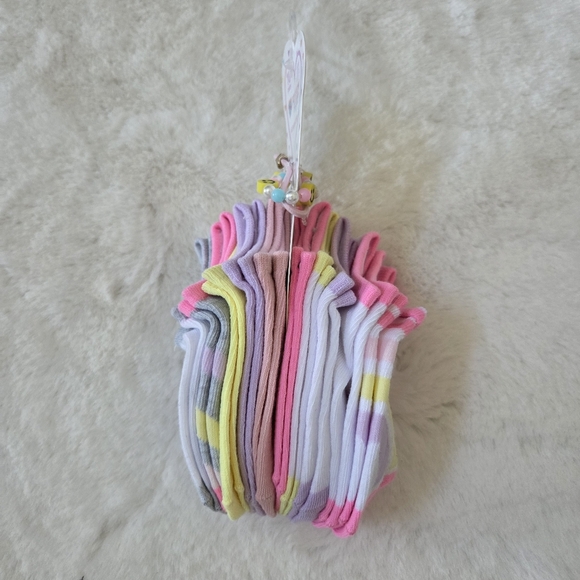 Bundle Little Celebrity Gingerbread Snowflake Plush Robe /10 Pairs Socks - Picture 6 of 7